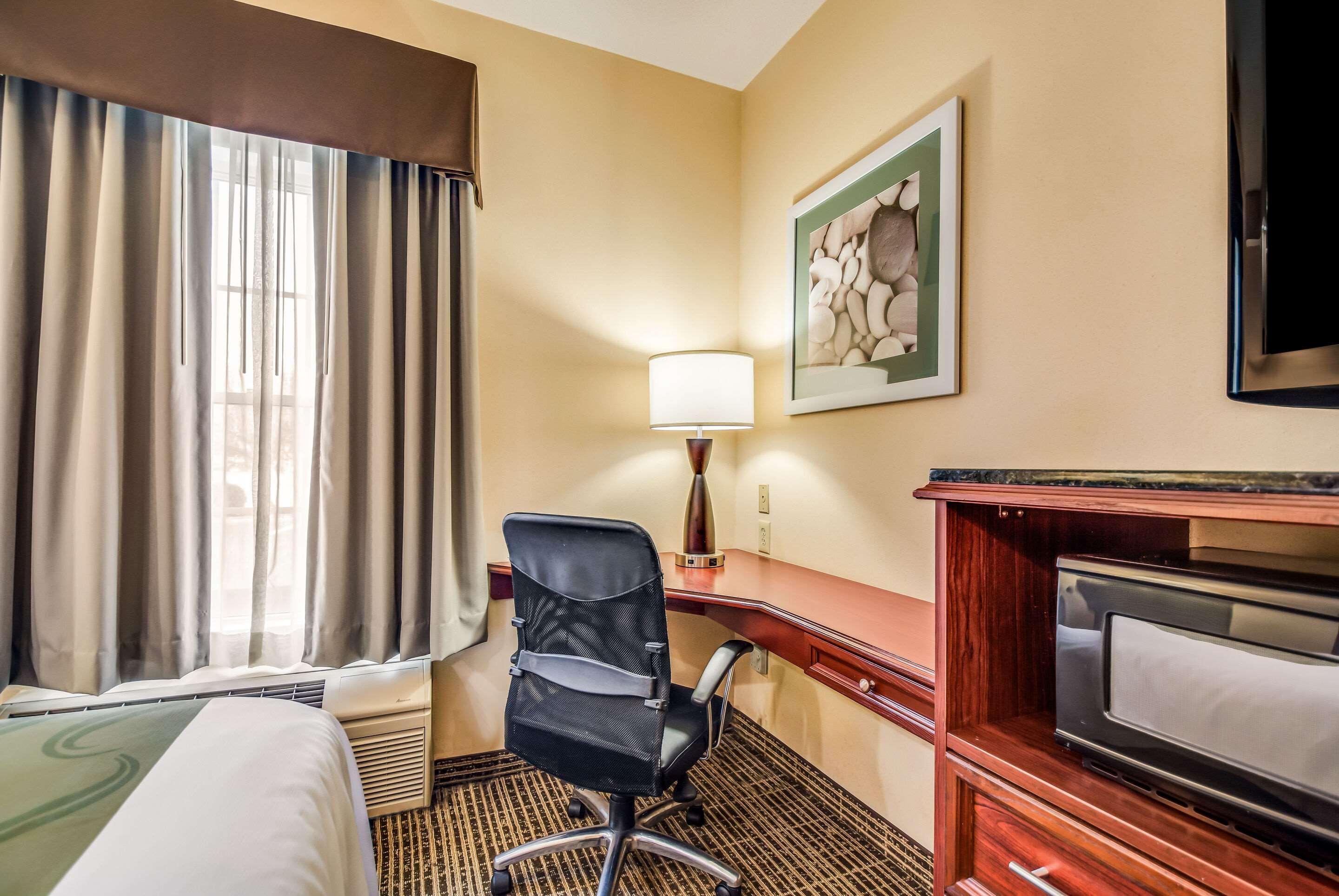 Quality Inn Oak Ridge Bagian luar foto