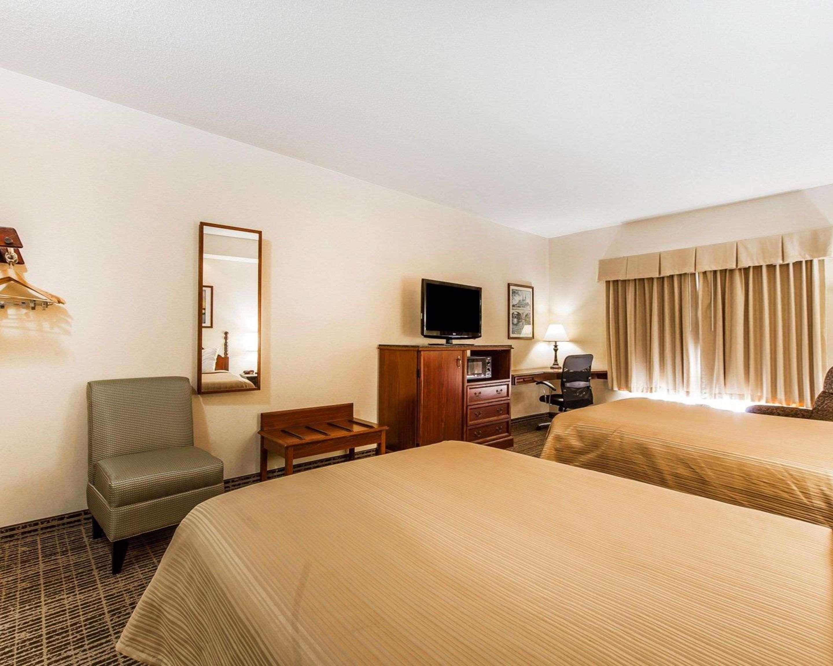 Quality Inn Oak Ridge Bagian luar foto