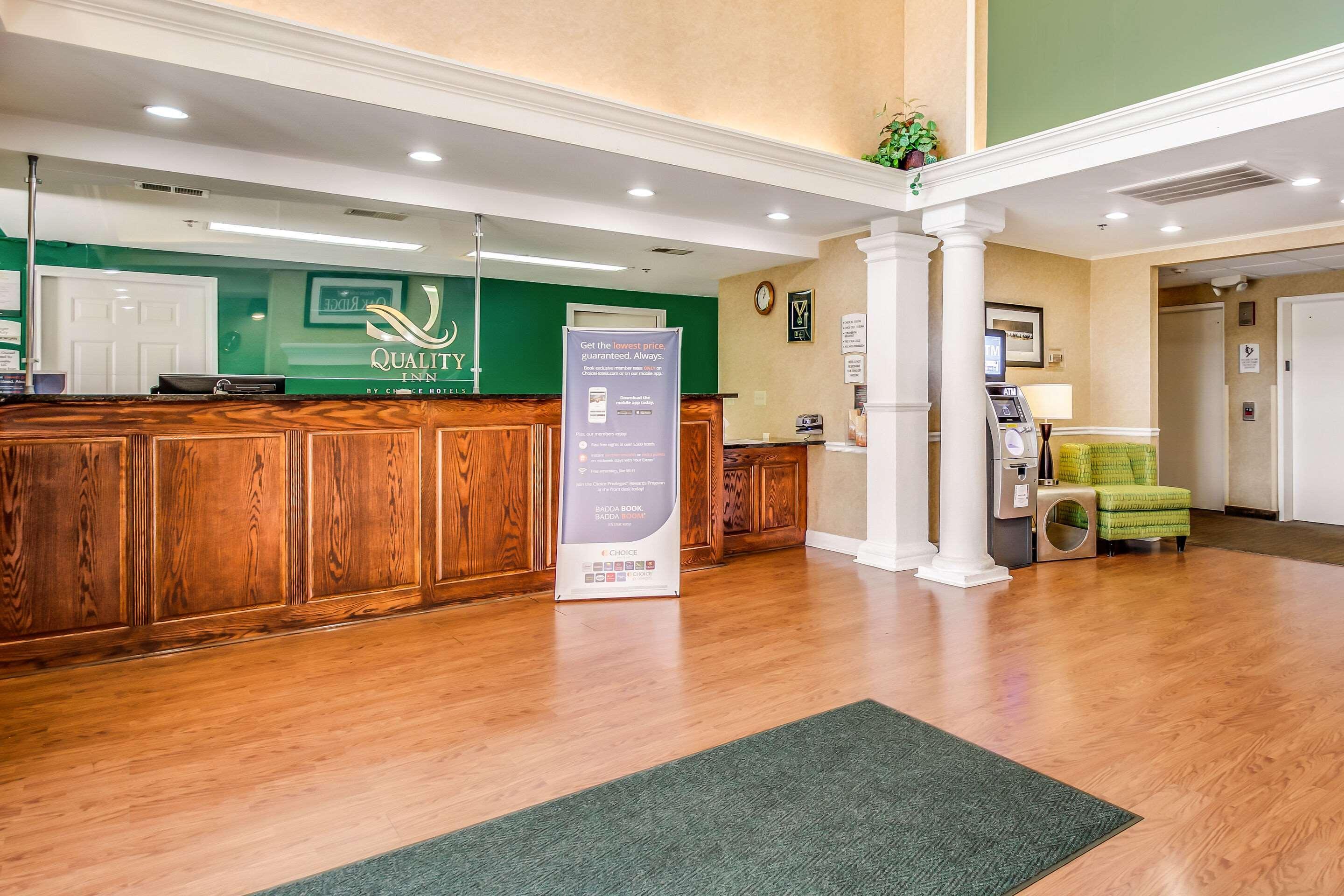 Quality Inn Oak Ridge Bagian luar foto
