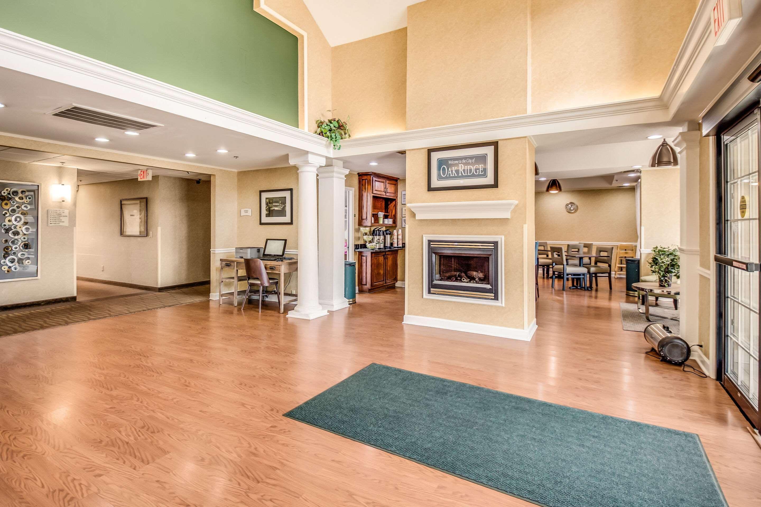 Quality Inn Oak Ridge Bagian luar foto