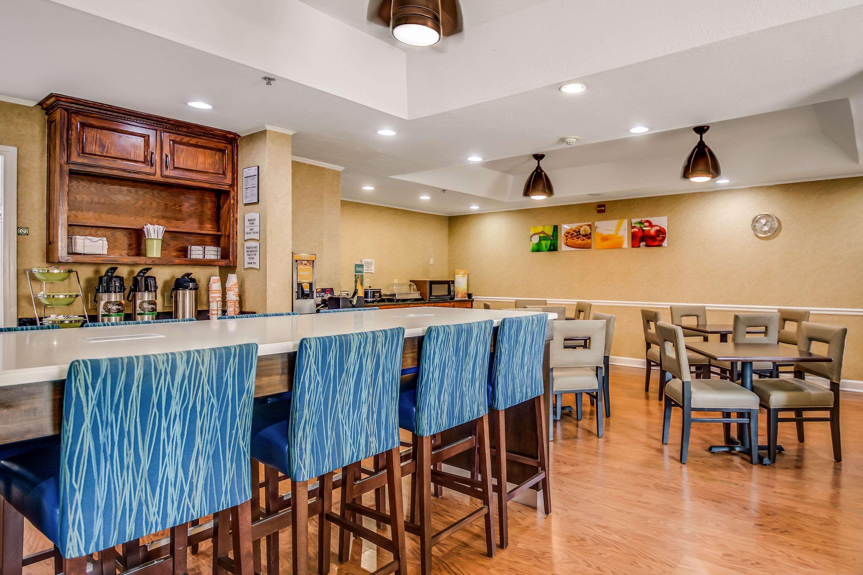 Quality Inn Oak Ridge Bagian luar foto
