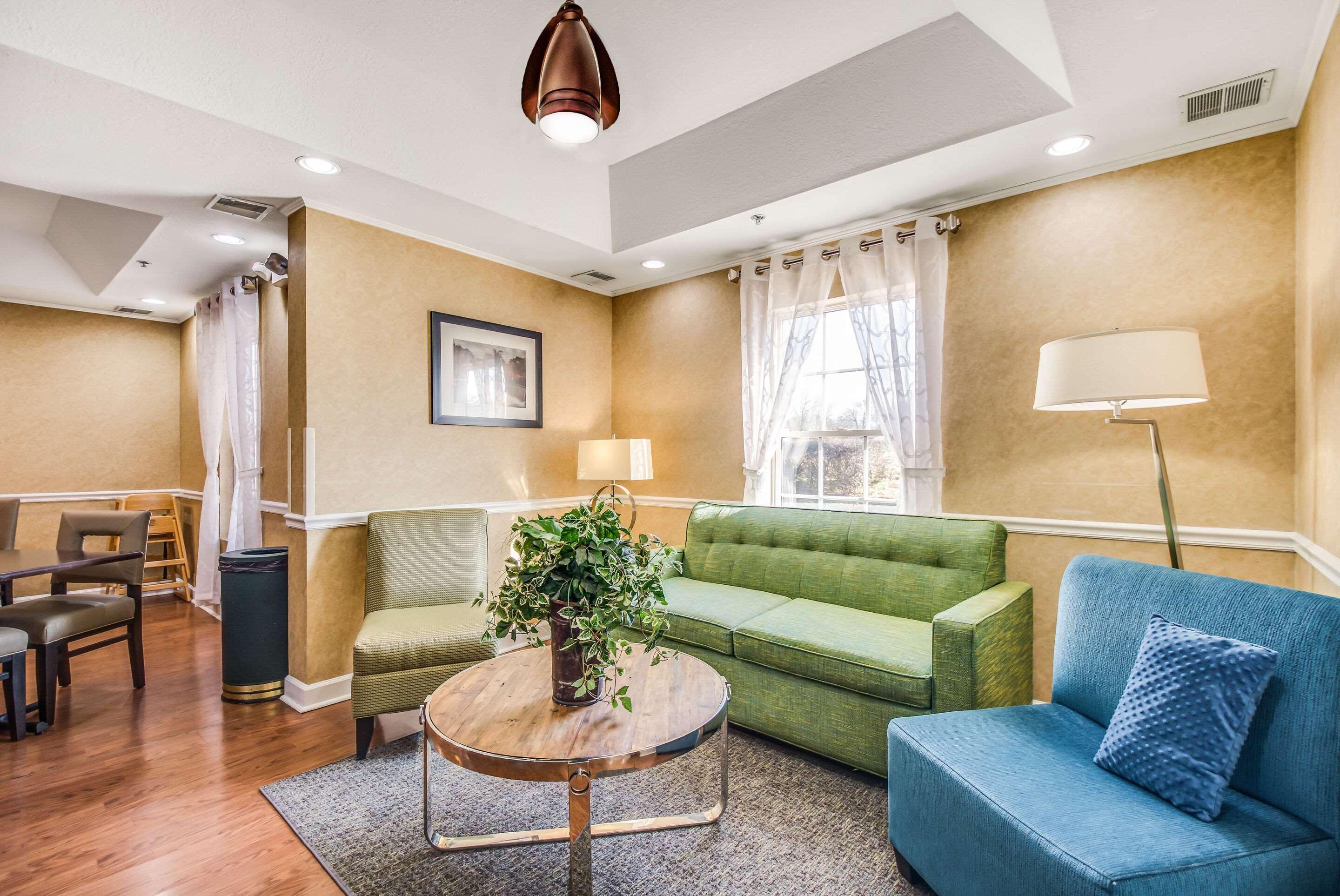 Quality Inn Oak Ridge Bagian luar foto
