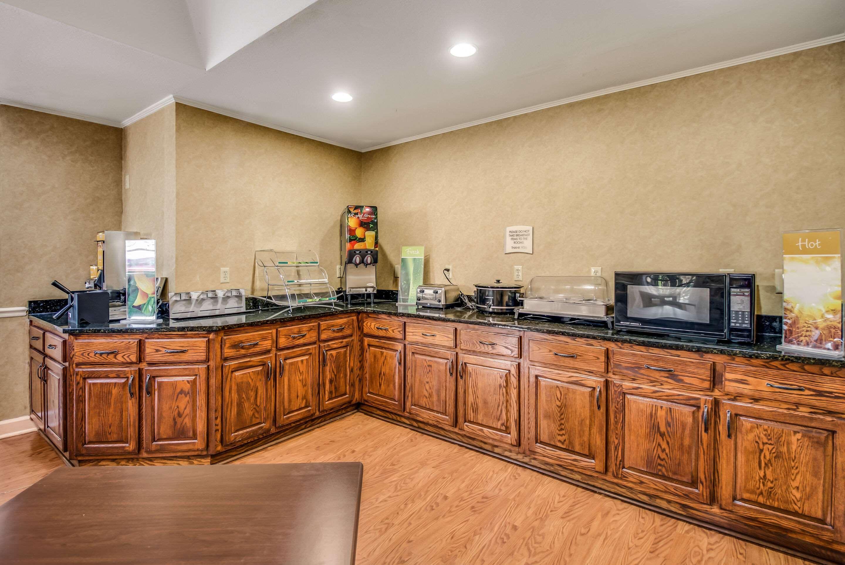 Quality Inn Oak Ridge Bagian luar foto