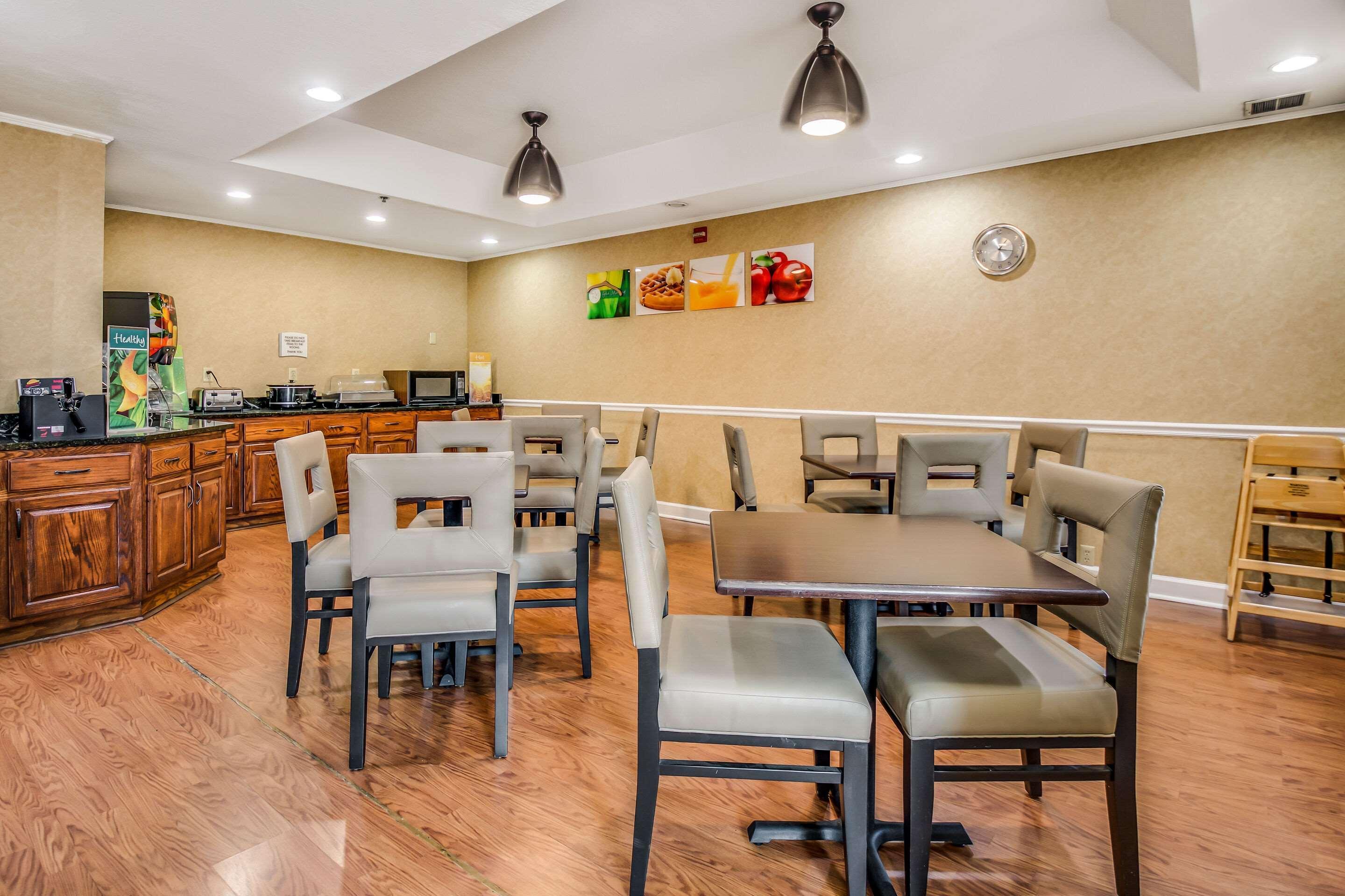 Quality Inn Oak Ridge Bagian luar foto