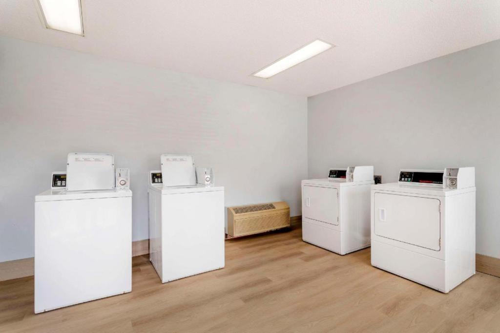 Quality Inn Oak Ridge Bagian luar foto