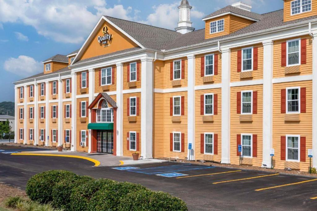 Quality Inn Oak Ridge Bagian luar foto